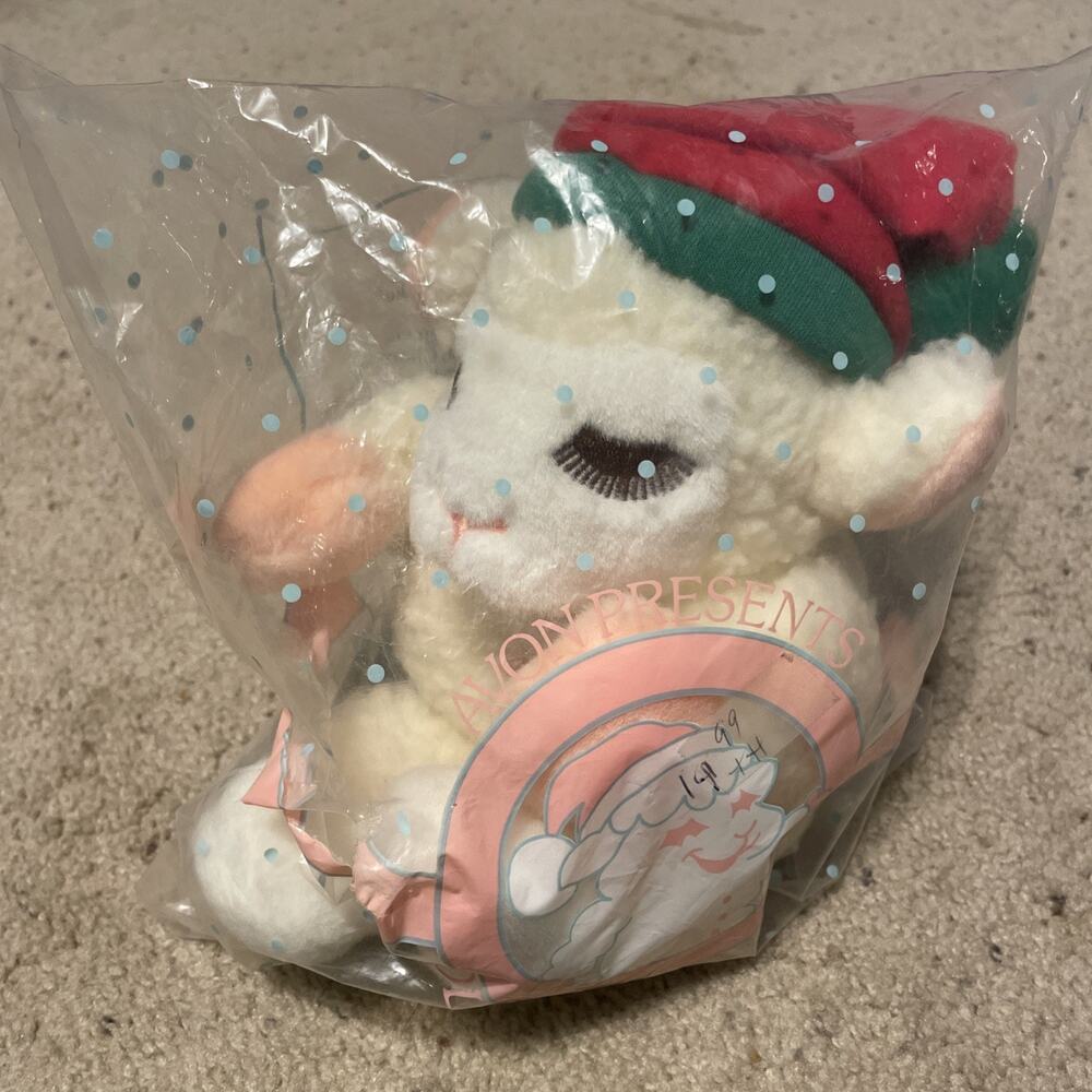 Shari Lewis Holiday Lamb Chop Santa Hand Puppet 1991 Avon New Old Stock